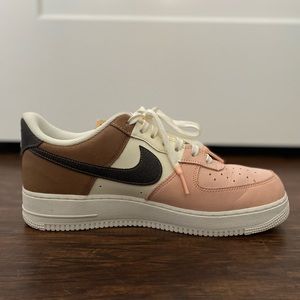Nike Men’s Air Force 1 Neapolitan Shoes. Size 12.